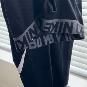 Nike Men’s Dri-FIT Compression Pant